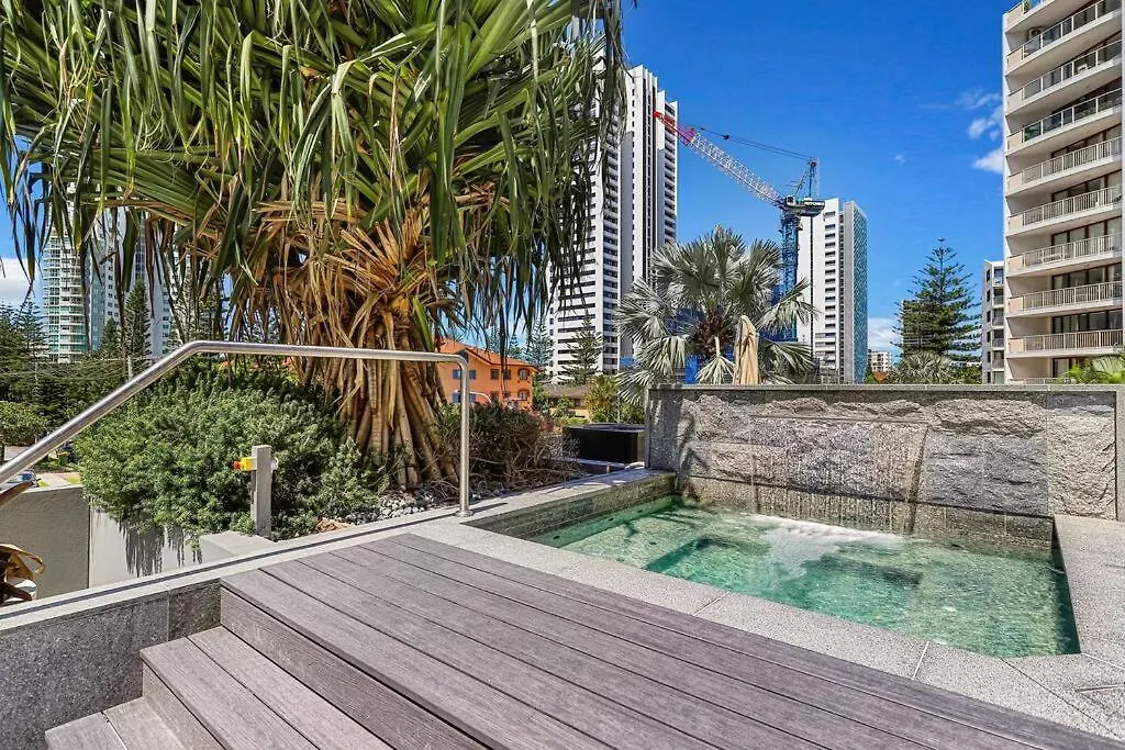 Broadbeach Oceanview Apartment Level 26 With Carpark - 4 Mins Walk To The Beach Gold Coast 0*,  Austrália
