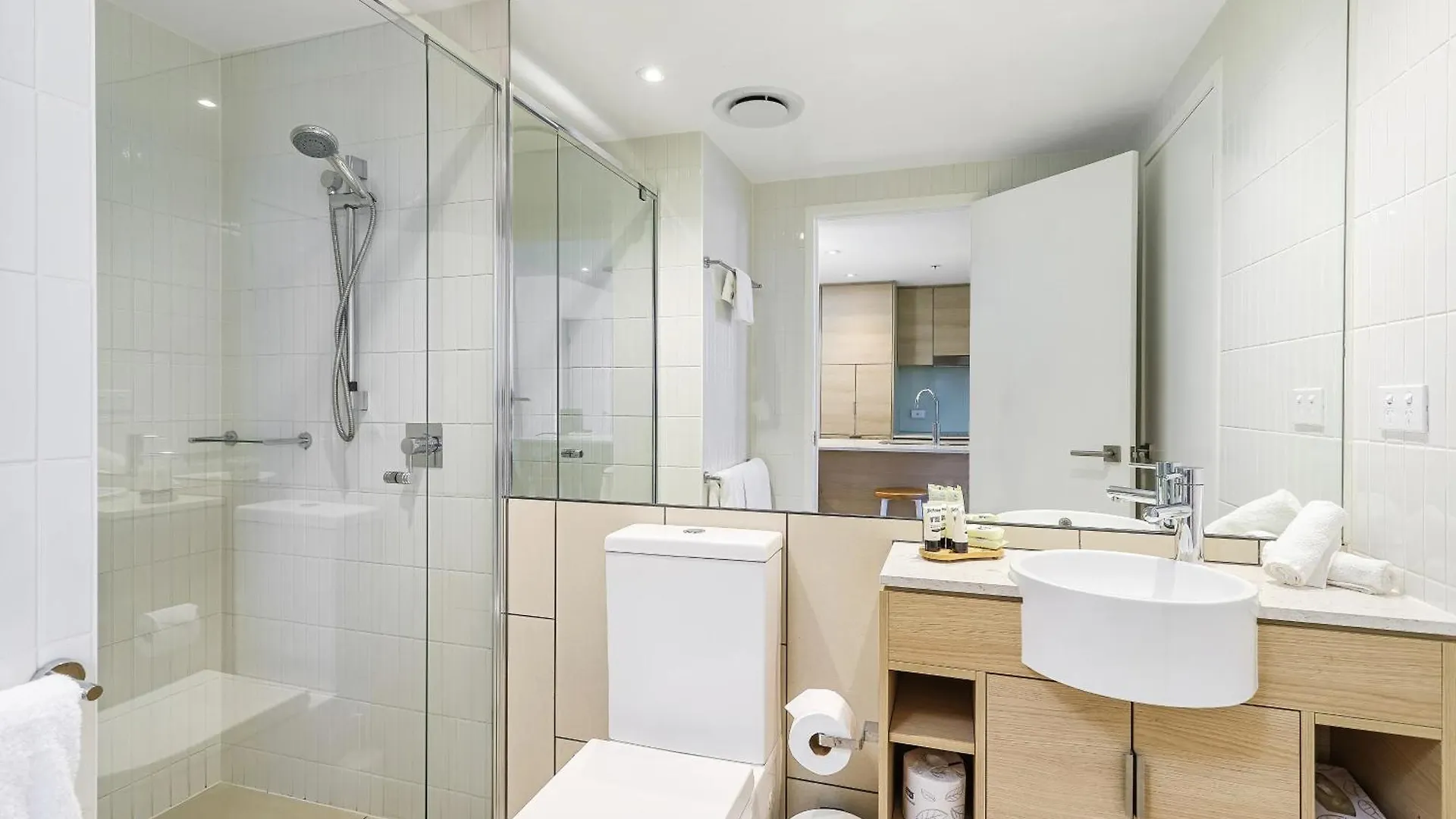 Broadbeach Oceanview Apartment Level 26 With Carpark - 4 Mins Walk To The Beach Gold Coast